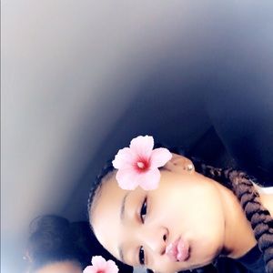 Meet your Posher, Kayla